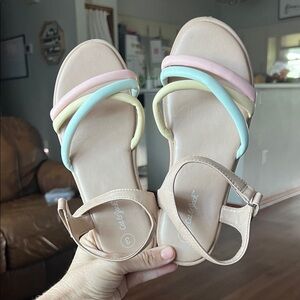 Girl’s Cat & Jack Pastel Strappy Sandals